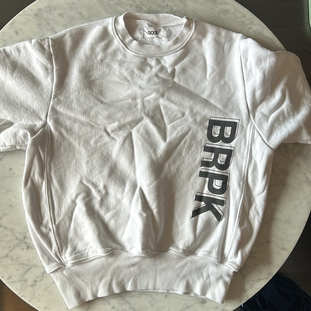 Soulcycle white “Bryant Park” sweatshirt size small. - Picture 4 of 5
